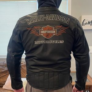 Harley Davidson leather jacket men’s size large